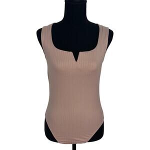 Eye Candy Super Soft Light Pink Bodysuit Tank V-Neck Size Medium